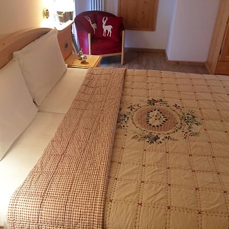 I Tre Magli Hotel Dimaro Bagian luar foto