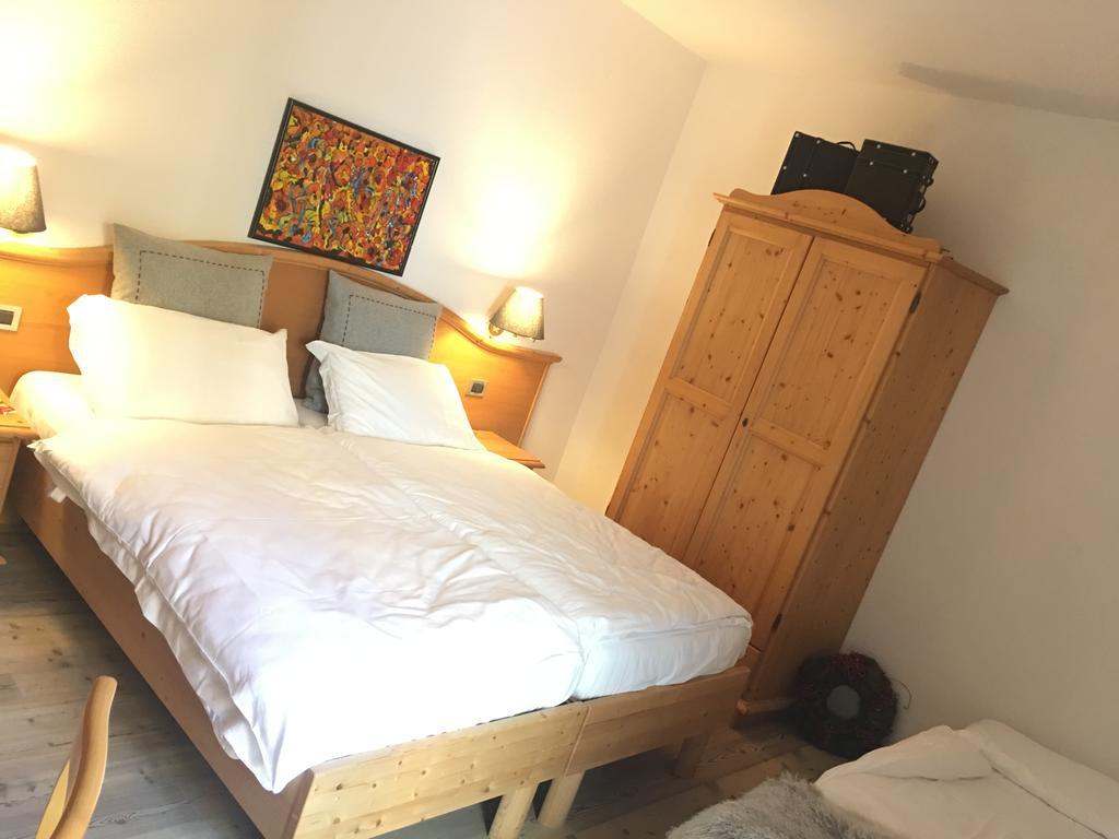 I Tre Magli Hotel Dimaro Bagian luar foto