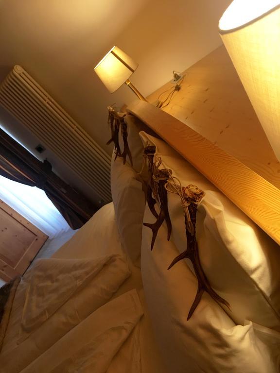 I Tre Magli Hotel Dimaro Bagian luar foto