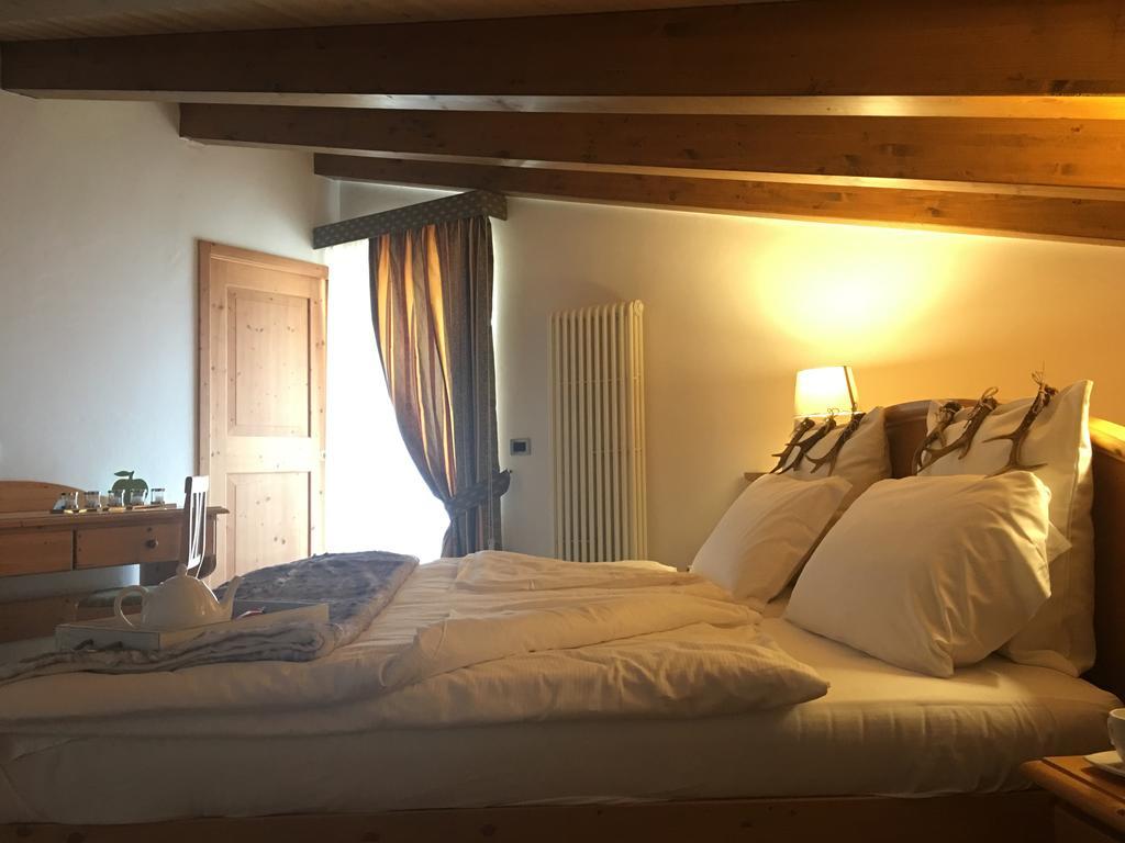 I Tre Magli Hotel Dimaro Bagian luar foto