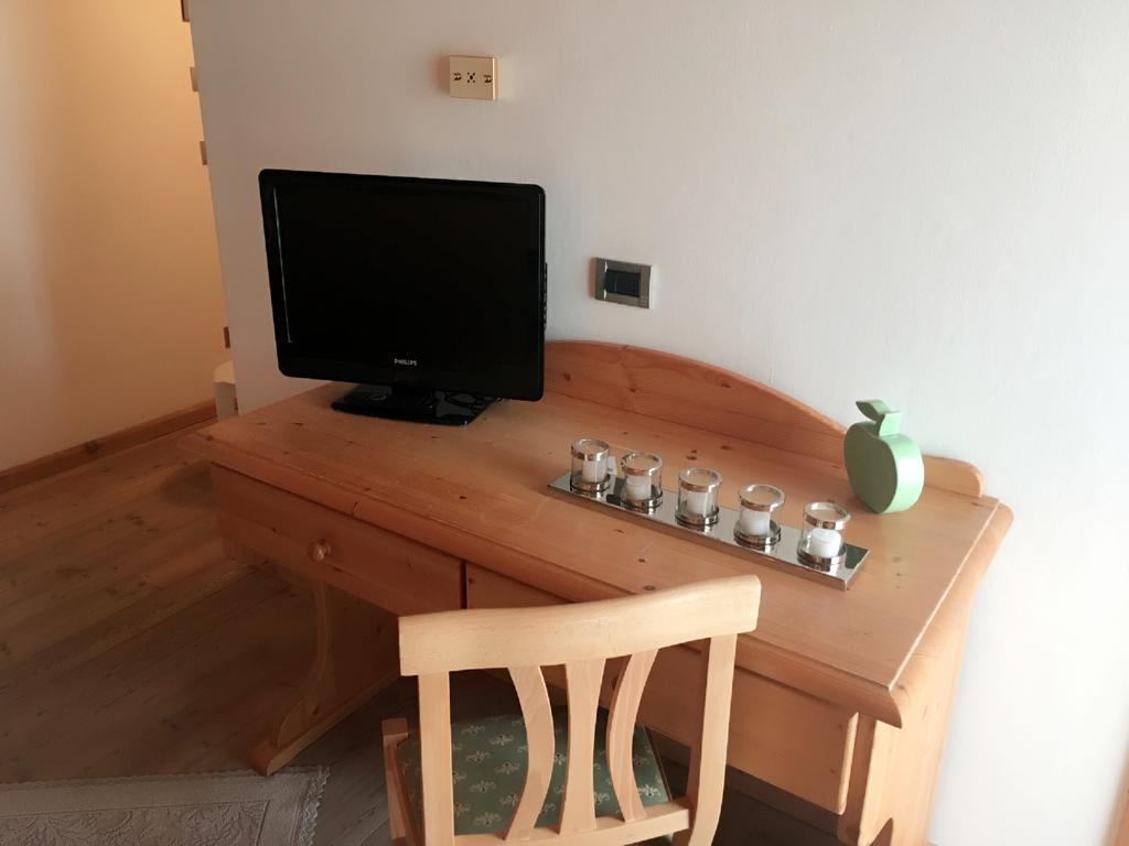 I Tre Magli Hotel Dimaro Bagian luar foto