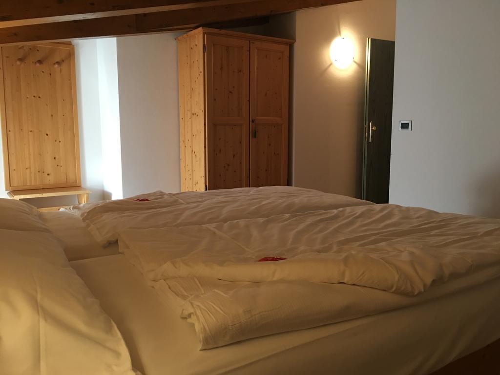 I Tre Magli Hotel Dimaro Bagian luar foto