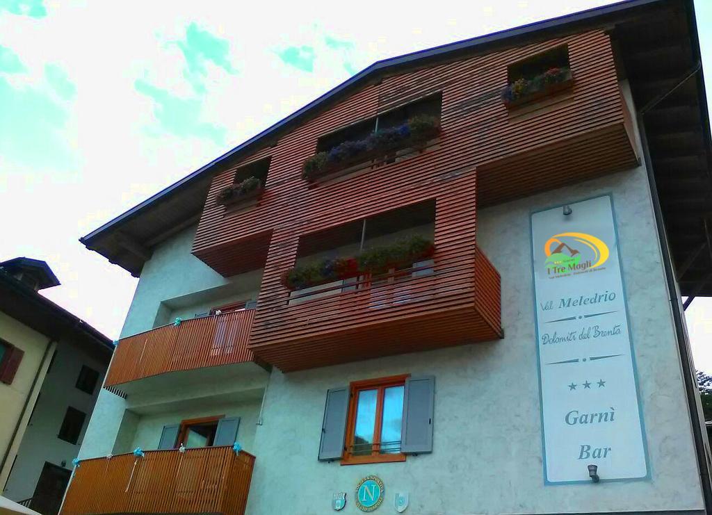 I Tre Magli Hotel Dimaro Bagian luar foto